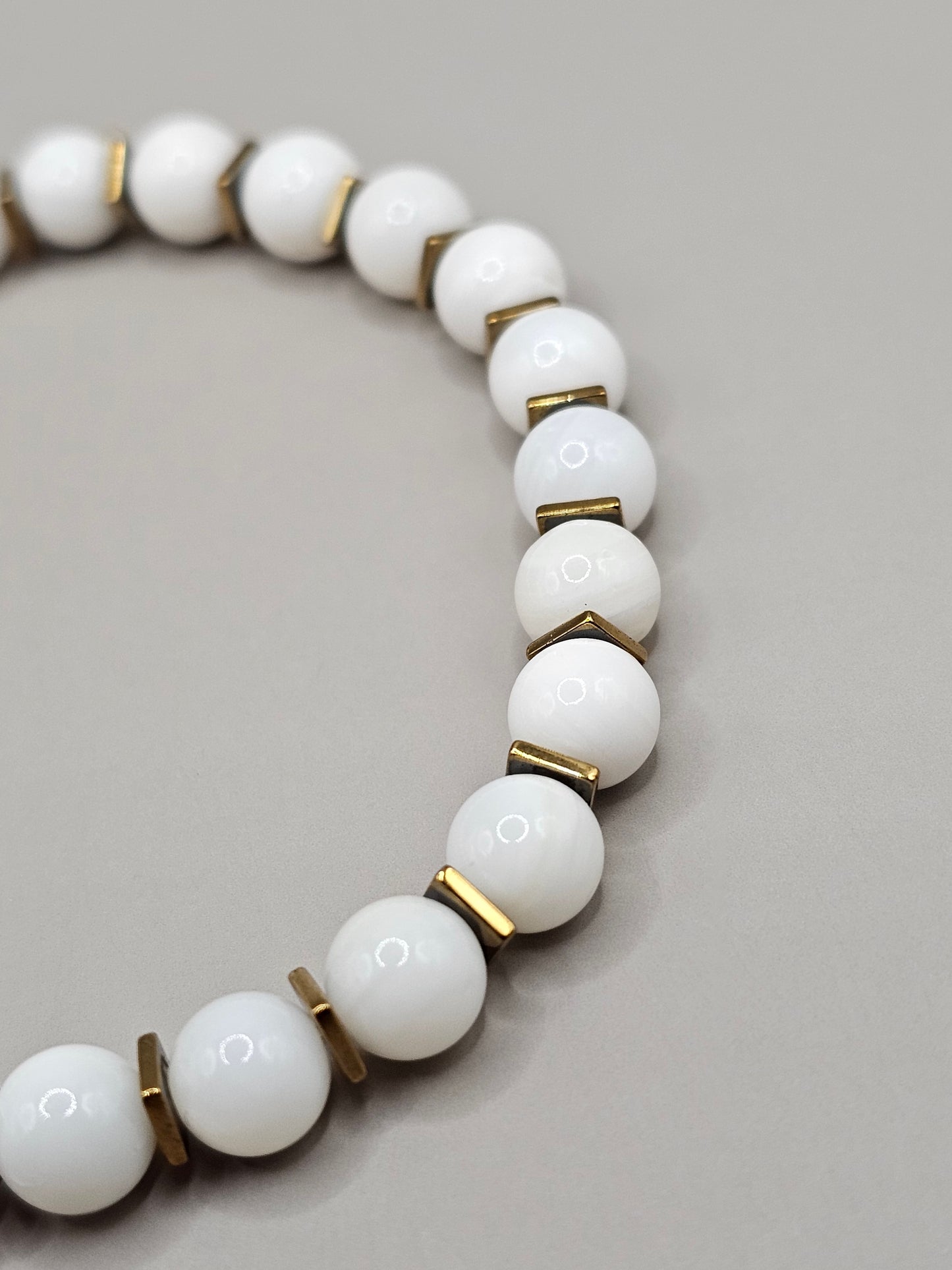 Classic Shell Bracelet